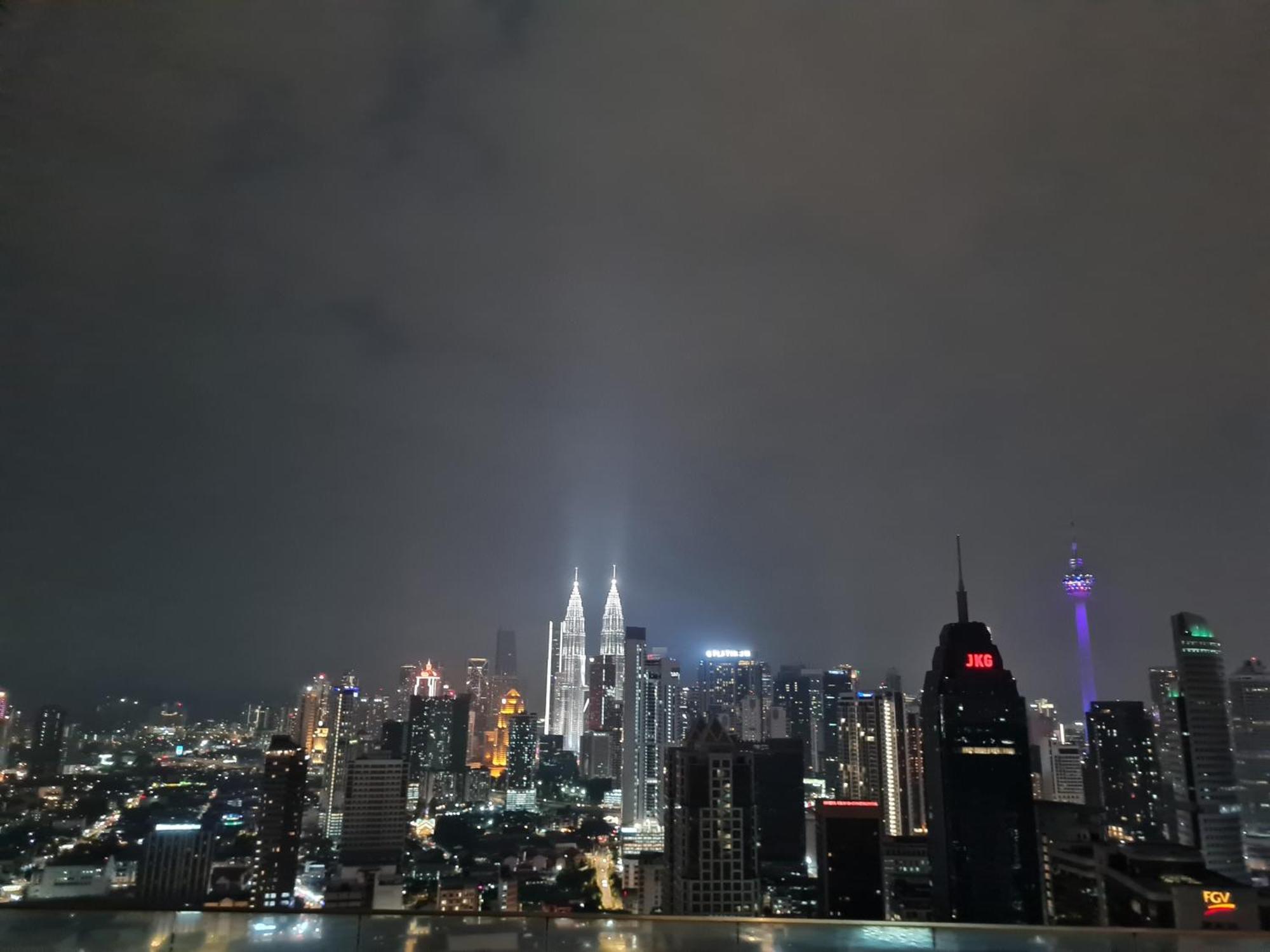 Regalia Skypool 969 Apartamento Kuala Lumpur Exterior foto